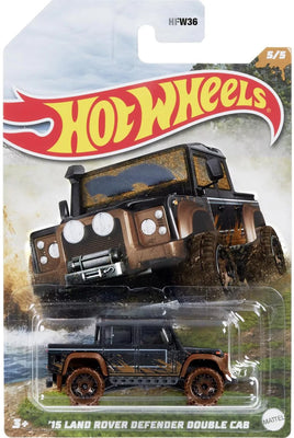 Hot Wheels Mud Runners '15 Land Rover Defender Double Cab 5/5