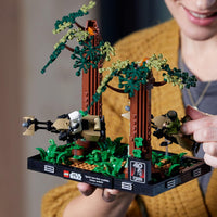 LEGO Star Wars: Endor Speeder Chase Diorama 75353