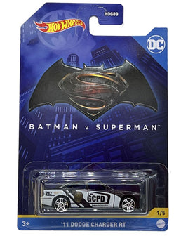 Hot Wheels Batman vs Superman ('11 Dodge Charger RT)